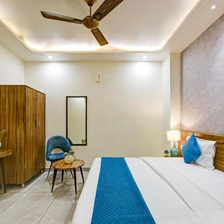 Gallivanto Inn Дели Экстерьер фото